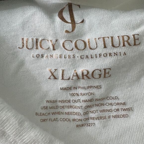 Juicy Couture Shirt WhiteTee cold shoulder The Best is Yet to Come Rhinestone XL - Picture 3 of 5